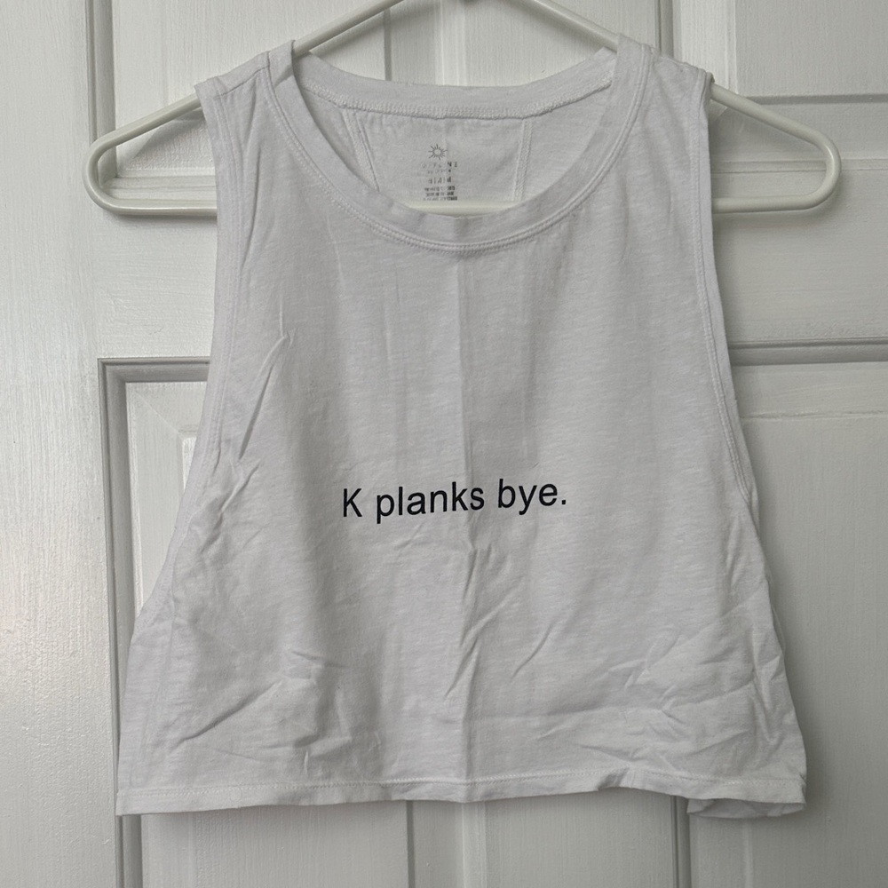 Offline by Aerie White Crop Workout Tank Top Size Medium